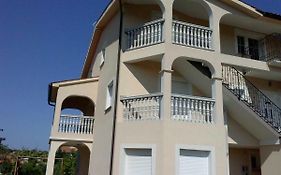 Apartmani Slavko
