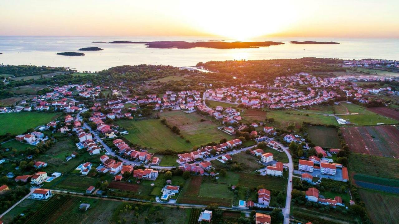 Apartmani Slavko Fažana Kültér fotó