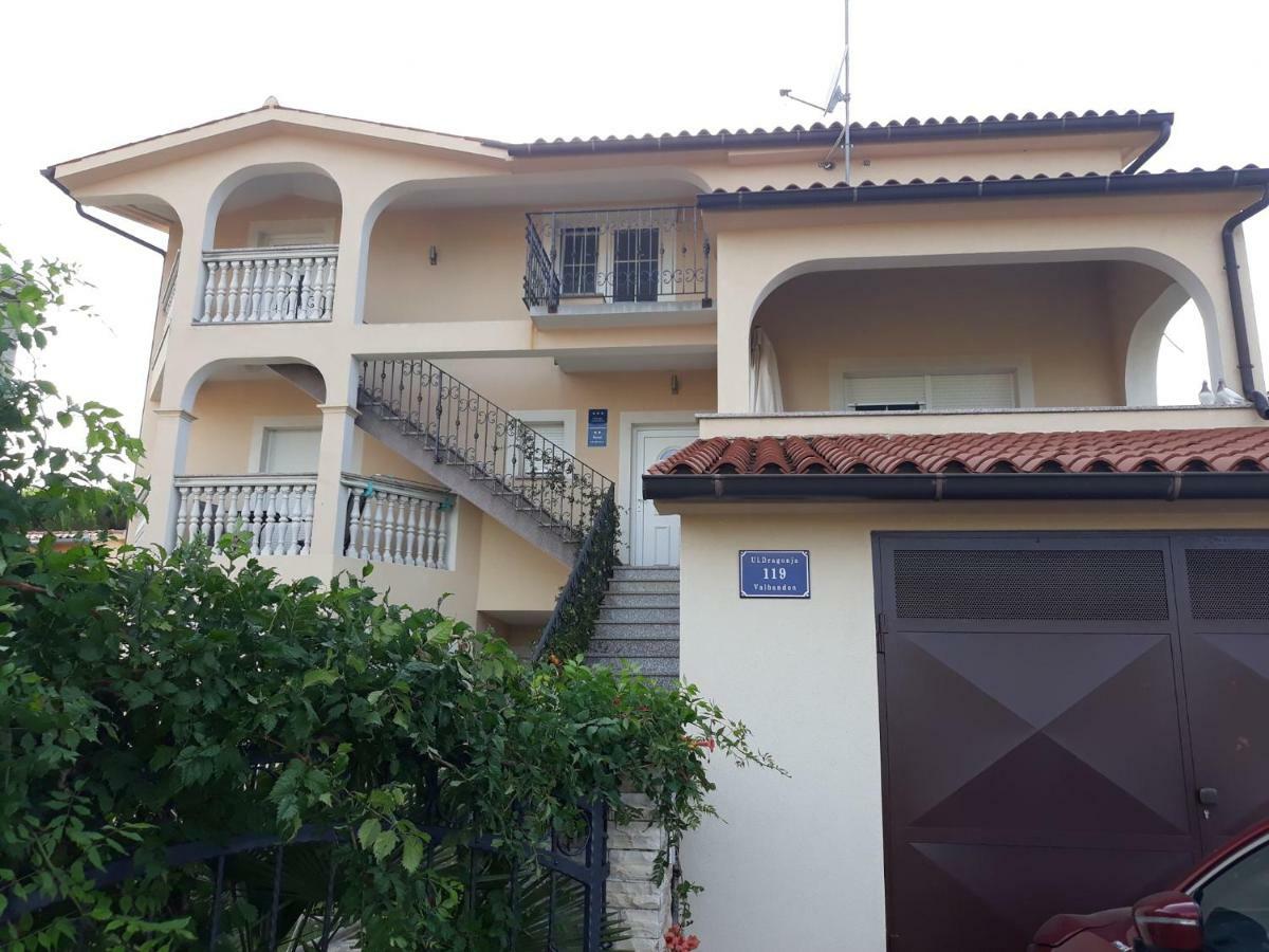 Apartmani Slavko Fažana Kültér fotó